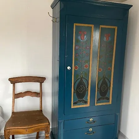 Vaerelser I Historisk Hus Med Sjael Og Atmosfaere