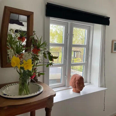 Vaerelser I Historisk Hus Med Sjael Og Atmosfaere * Helsinge