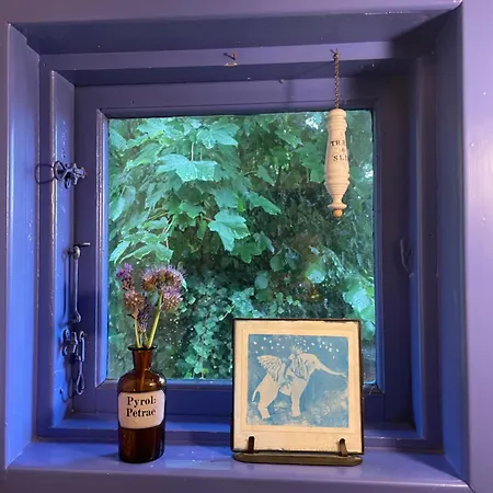 Vaerelser I Historisk Hus Med Sjael Og Atmosfaere